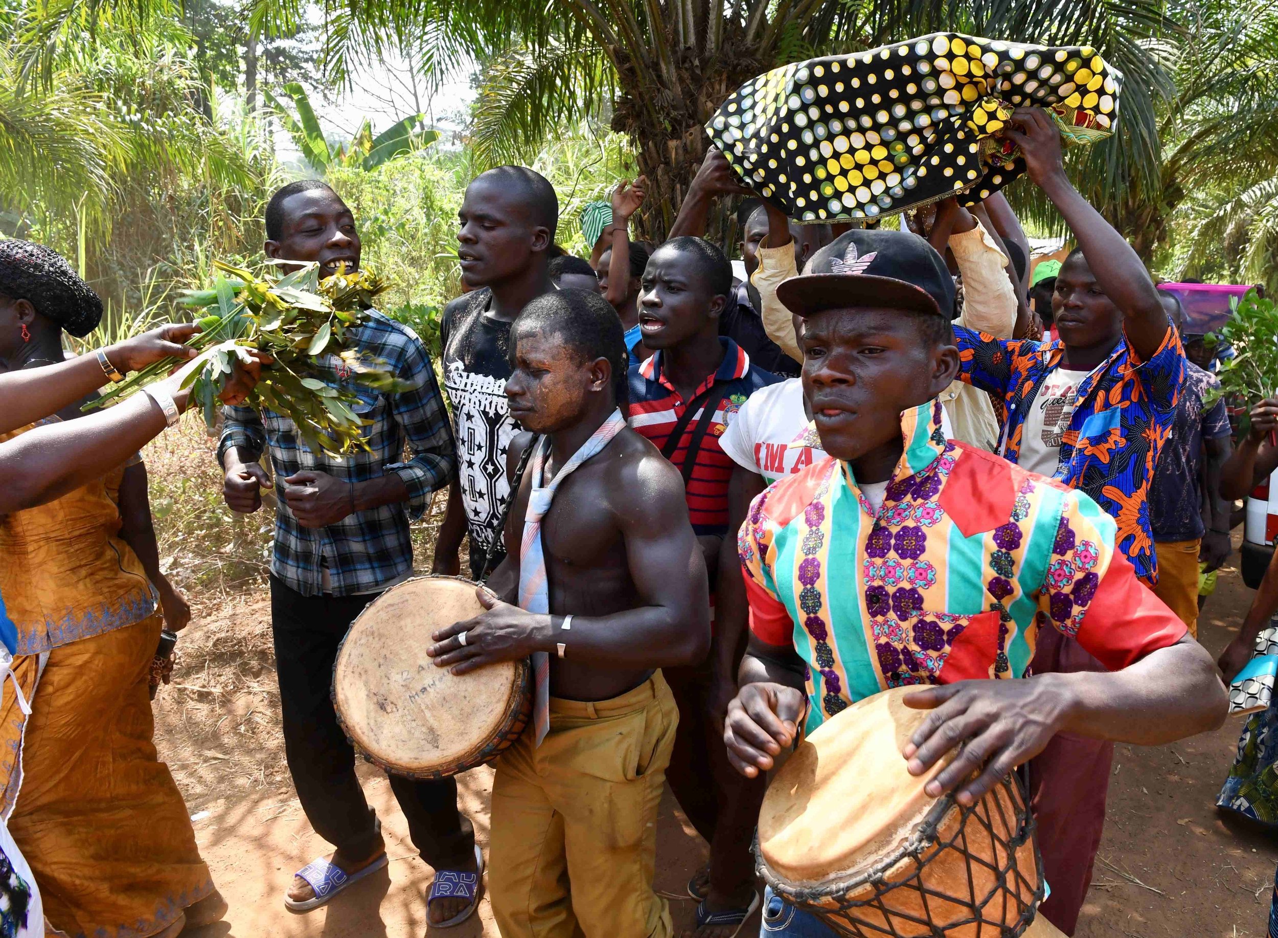 Experience the fascinating cultural interaction of different ethnic groups such as the Guere, Dozo & Senoufo