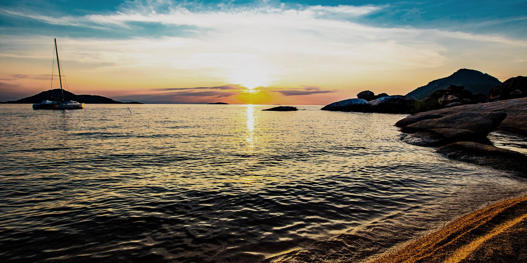 Stay on the shore of Lake Malawi and enjoy optional boat trips, scuba diving, kayaking, and sailing