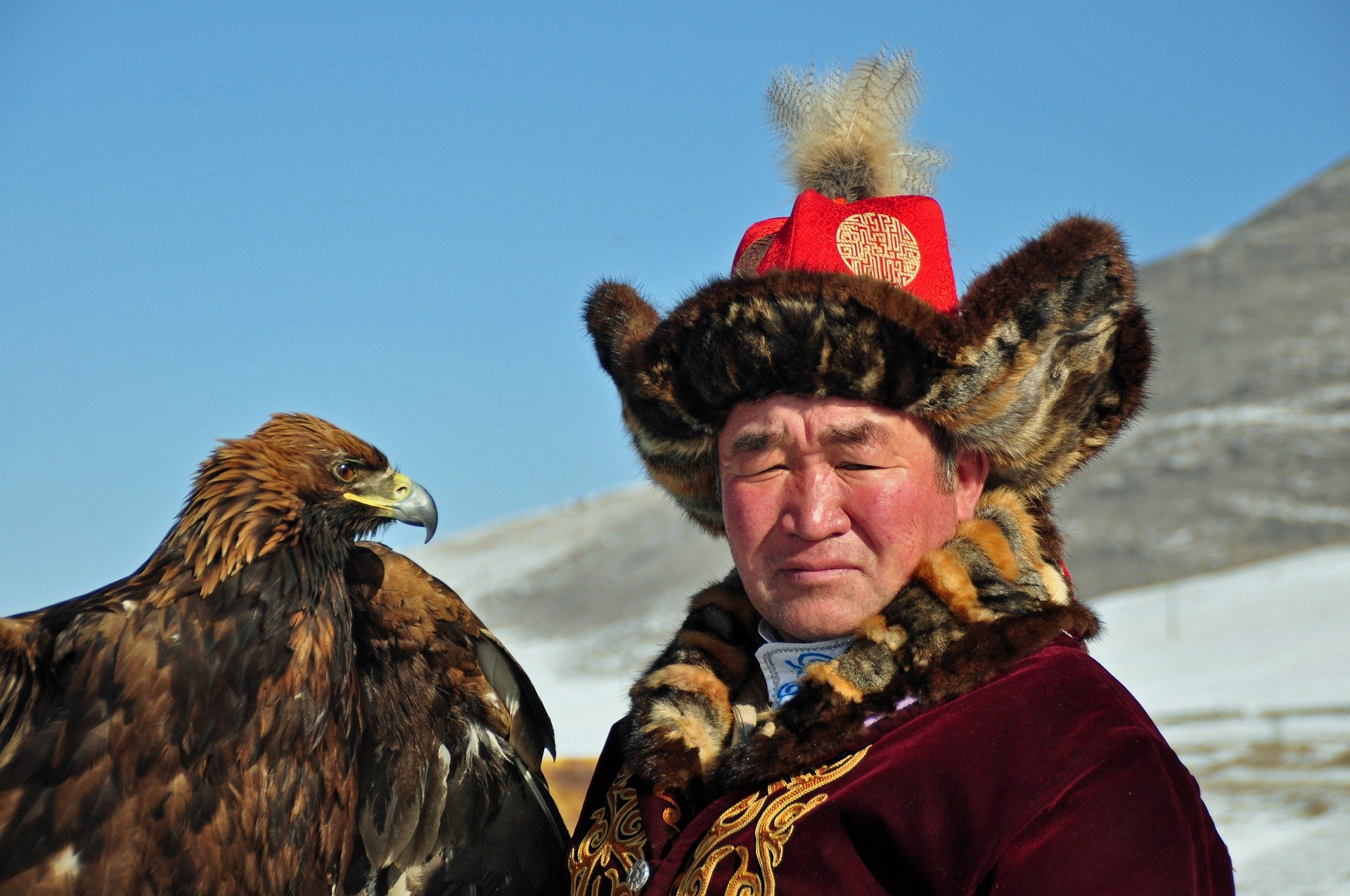 Immerse yourself in the thrilling atmosphere of the Eagle Festival. Witness majestic eagles in action, experience traditional games, and celebrate Mongolian culture