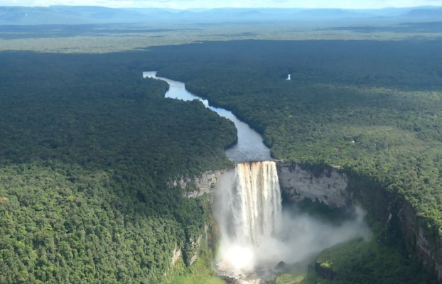 Guyana Waterfalls Guide: The Most Breathtaking Cascades to Discover