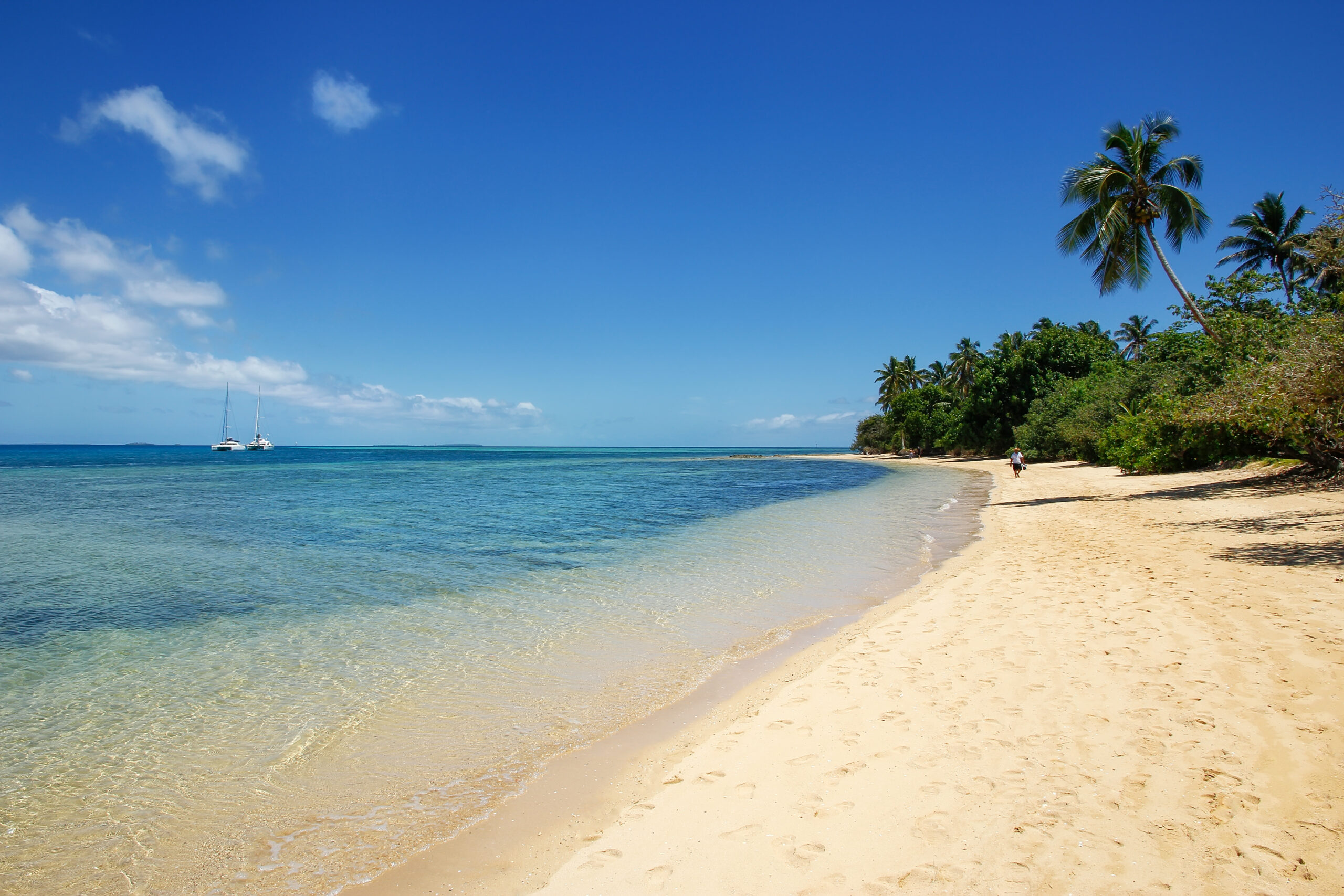 Pangaimotu Island – a tranquil escape just off Nukuʻalofa, known for its sandy beaches, snorkelling, and iconic shipwreck views.