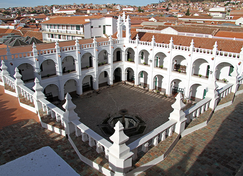 Catch your breath in the fascinating city of La Paz