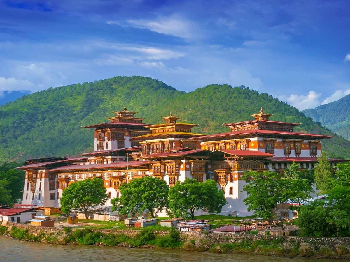 Punakha Dzong, the Fortress at the River Confluence