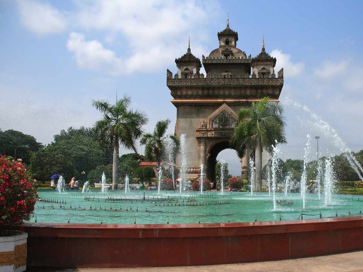 Patuxai Victory Monument